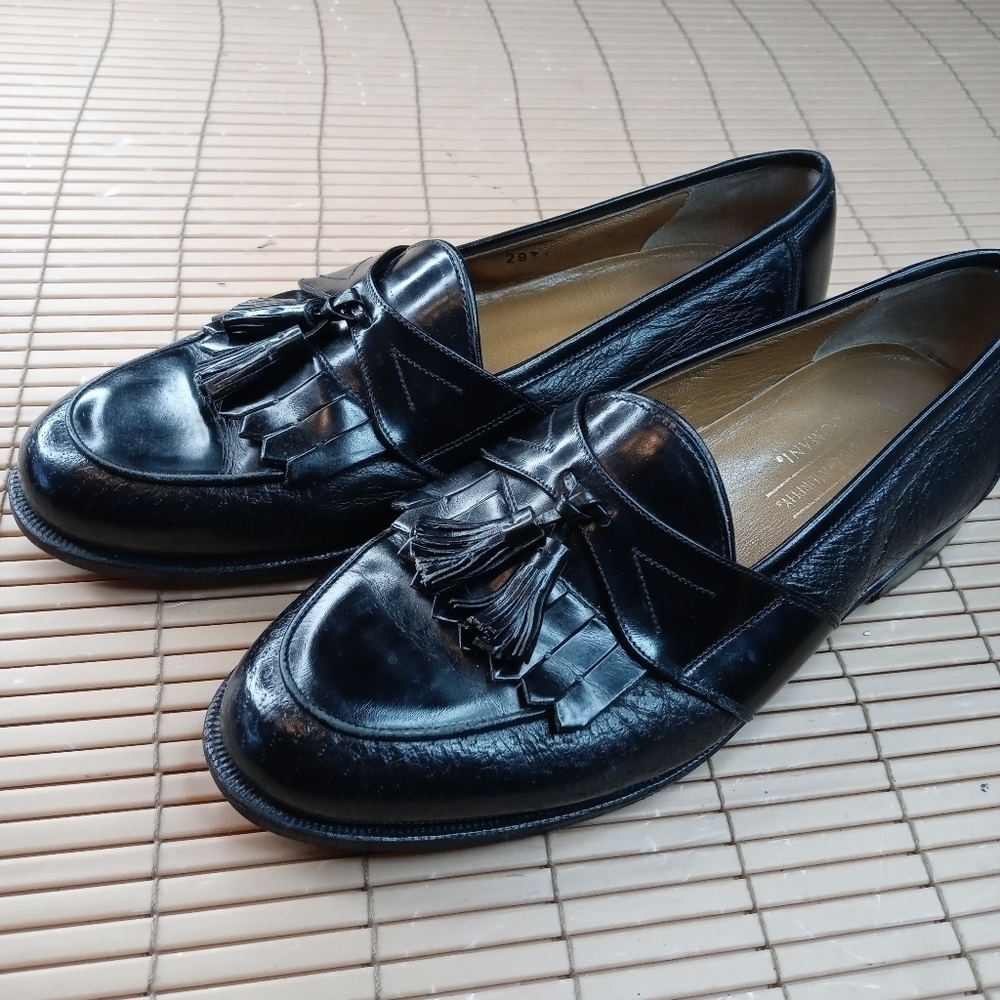 Johnston Murphy Domani Black Leather kiltie tassel Loafer made in Italy …
